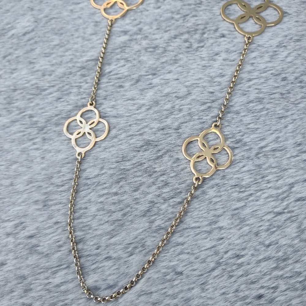Tre Vero Gold Cluster Charm Necklace